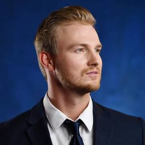 Meet your Posher, Chase